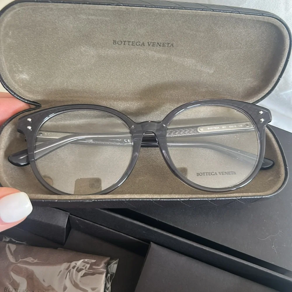 BOTTEGA VENETA BV0176OA 001 Grey Round Full Rim Women Optical Frame -full set